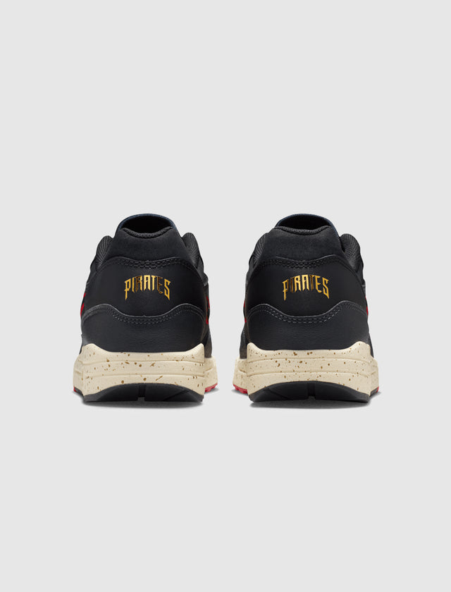 AIR MAX 1 "PIRATES"