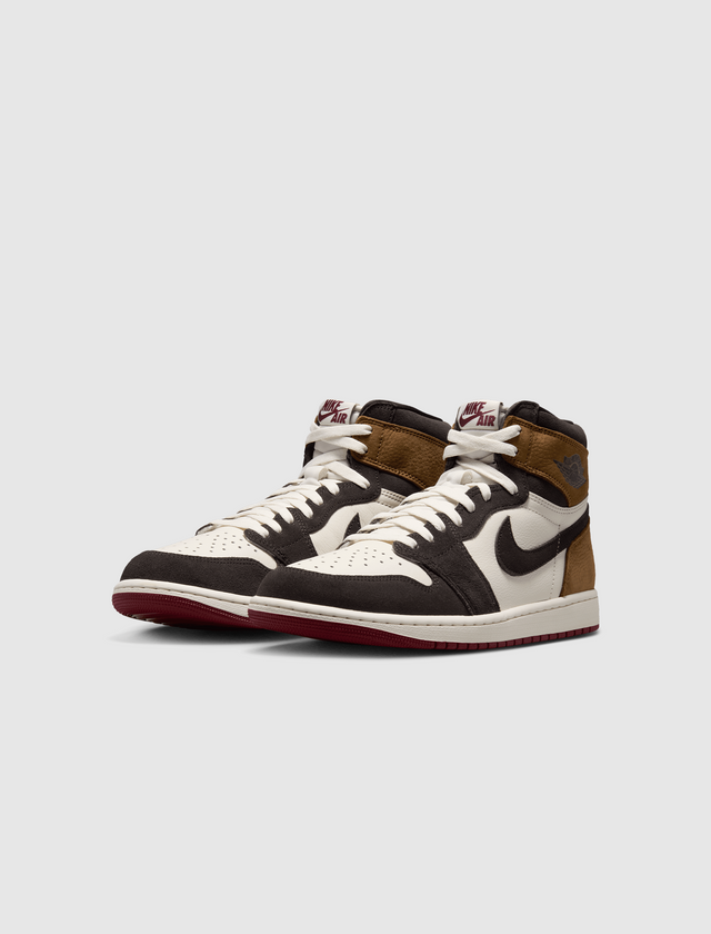 AIR JORDAN 1 HIGH OG "LOVE LETTER"