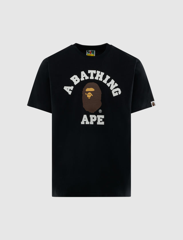 カレッジTシャツ
