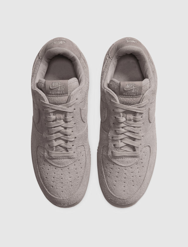 NIKE AIR FORCE 1 '01