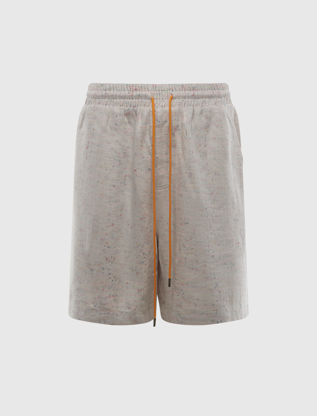 SHORTS MIT TIEFEREM SCHRITT